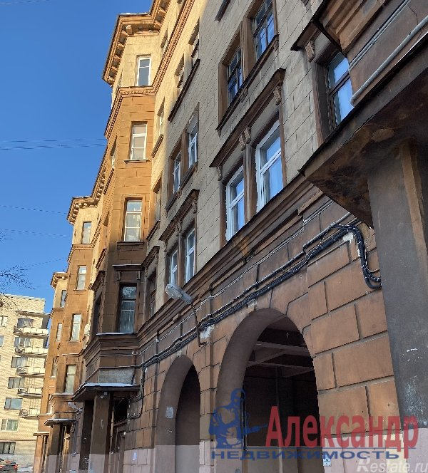 Продажа 2-комн квартиры на вторичном рынке Вяземский пер.,  д. 4