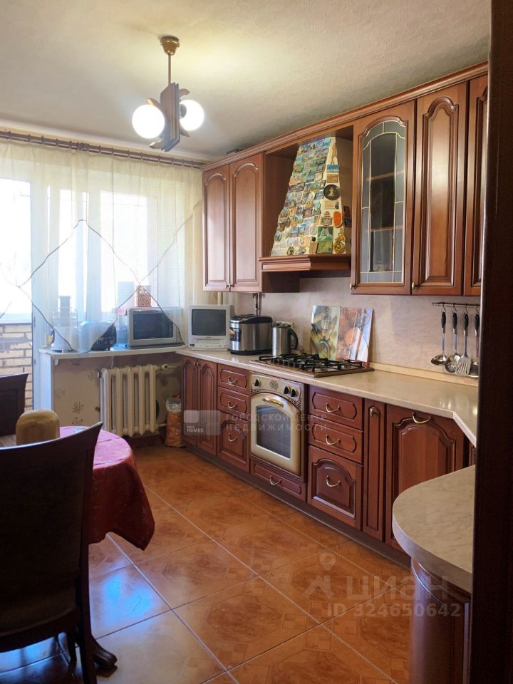Продажа 3-комн квартиры на вторичном рынке пос. Архангельское, 33