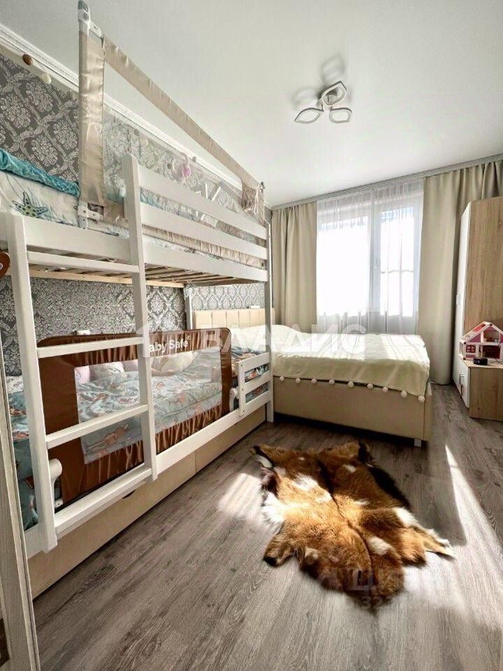 Продажа 2-комн квартиры на вторичном рынке Лобня, улица Юности, 13