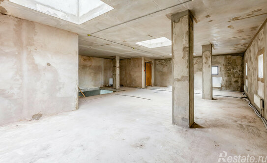 Продажа 5-комн квартиры на вторичном рынке Резервный проезд,  д. 4