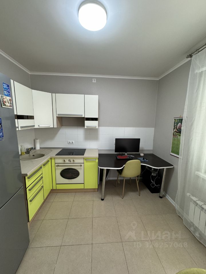 Продажа 1-комн квартиры на вторичном рынке улица Михайлова, 30Ак1