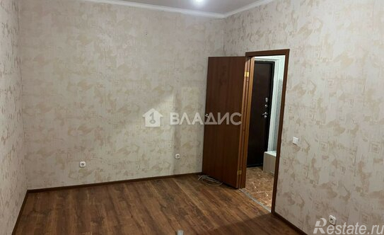 Продажа 1-комн квартиры на вторичном рынке Зенино, Вертолётная улица,  д. 24