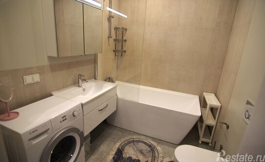 Продажа 1-комн квартиры на вторичном рынке наб Макарова,  д. 60