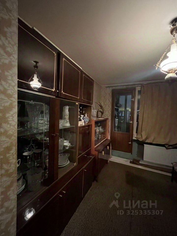 Продажа 3-комн квартиры на вторичном рынке Товарищеский проспект, 8