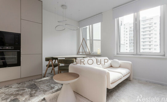 Продажа 2-комн квартиры на вторичном рынке улица Беринга,  д. 27 к6 с1