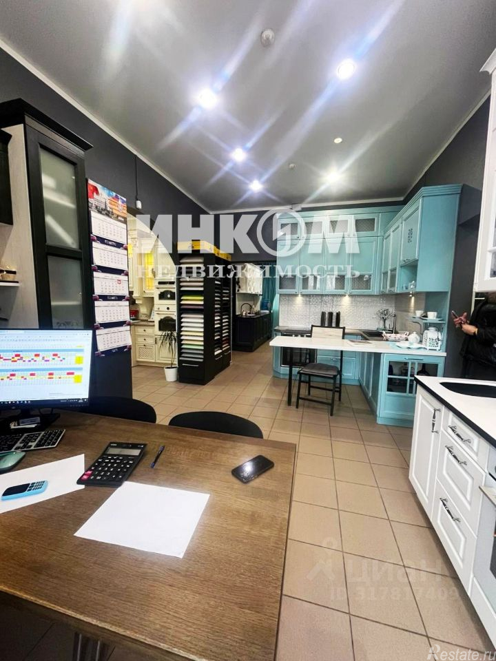 Продажа торгового помещения Боровское ш,  д. 20