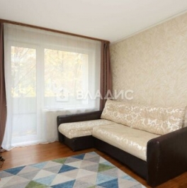 Продажа 2-комн квартиры на вторичном рынке Матвеевская улица,  д. 42 к2