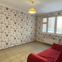 Продажа 2-комн квартиры на вторичном рынке Очаковская Б. ул