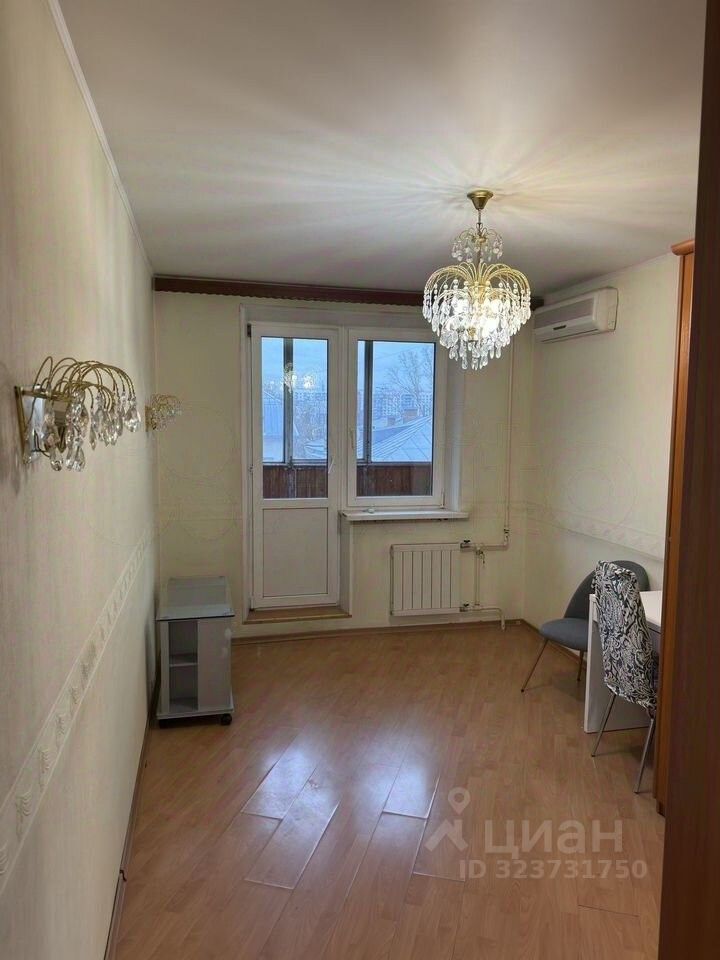 Продажа 2-комн квартиры на вторичном рынке Октябрьская улица, 33