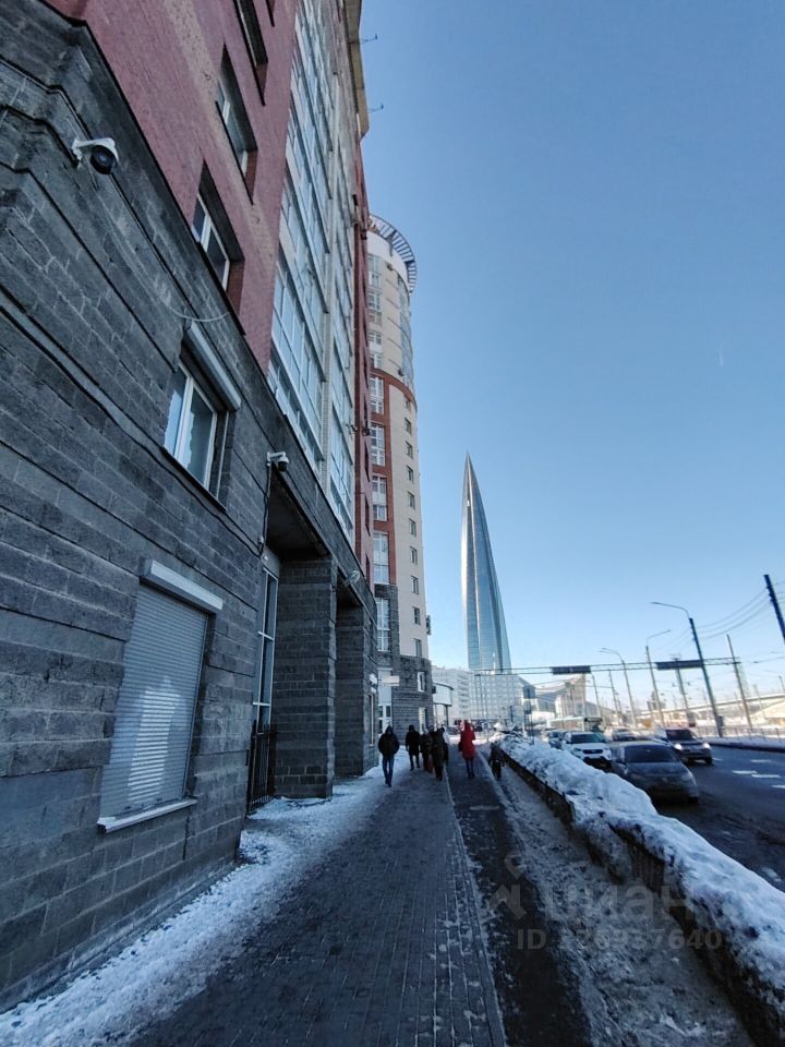 Продажа 3-комн квартиры на вторичном рынке улица Савушкина, 140
