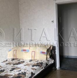 Продажа 1-комн квартиры на вторичном рынке Маршала Захарова ул,  д. 60