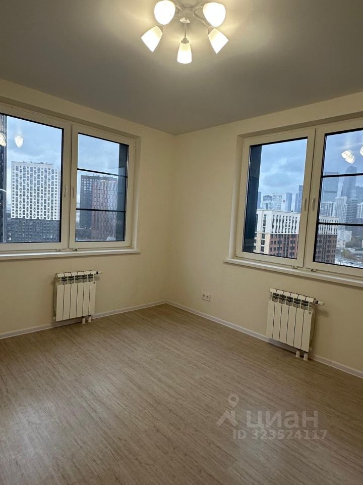 Аренда 3-комн квартиры на вторичном рынке улица Заречная, 5