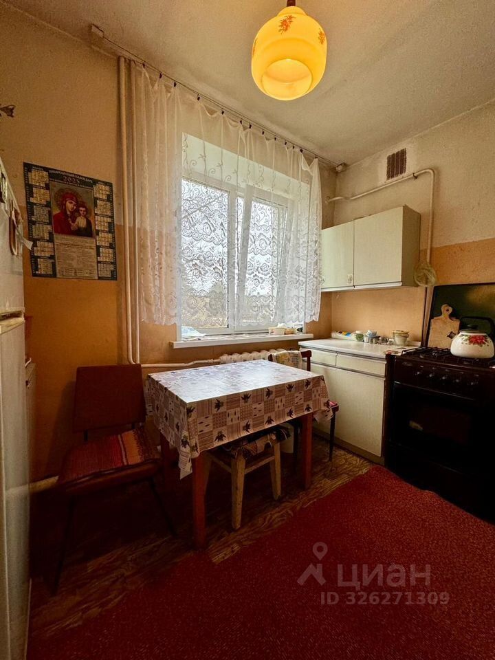 Продажа 3-комн квартиры на вторичном рынке д. Лихачево, 12