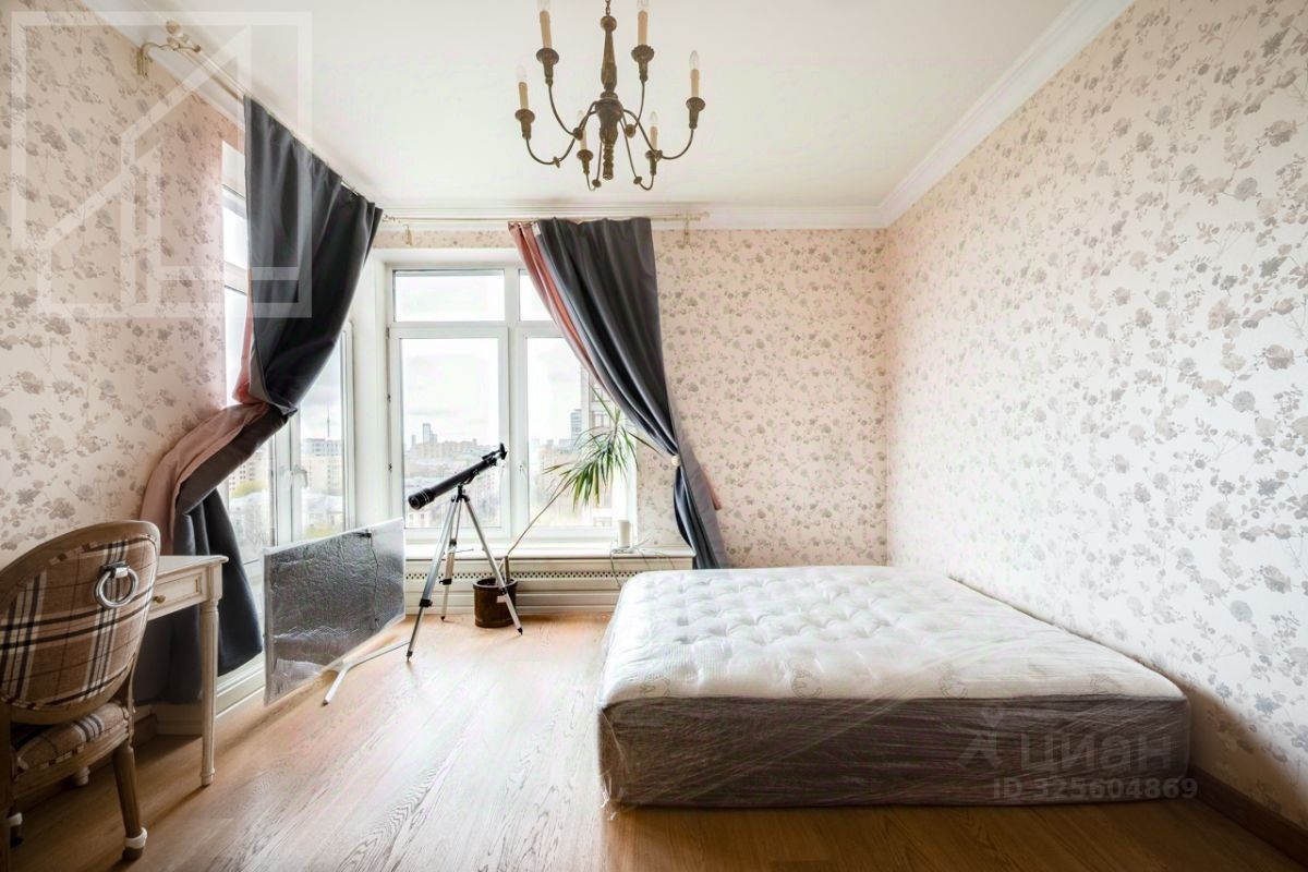 Аренда 4-комн квартиры на вторичном рынке Чапаевский переулок, 3