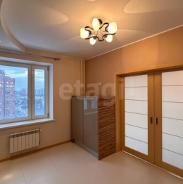 Продажа 3-комн квартиры на вторичном рынке Долгоозёрная улица,  д. 14