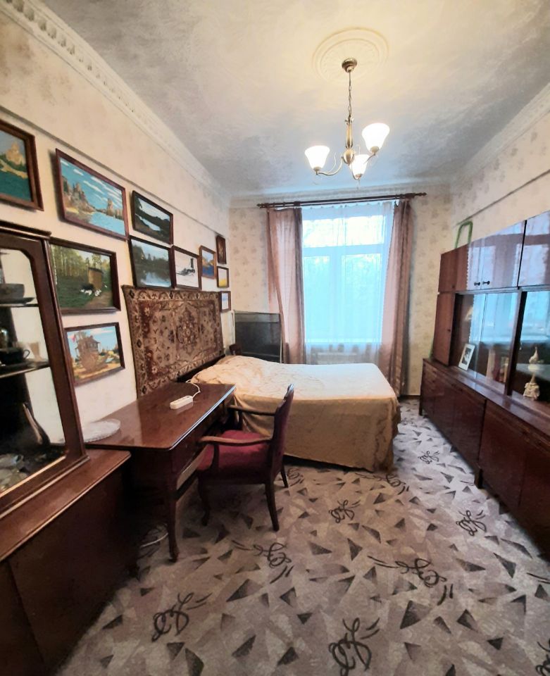 Продажа 4-комн квартиры на вторичном рынке Перовская улица, 54/54