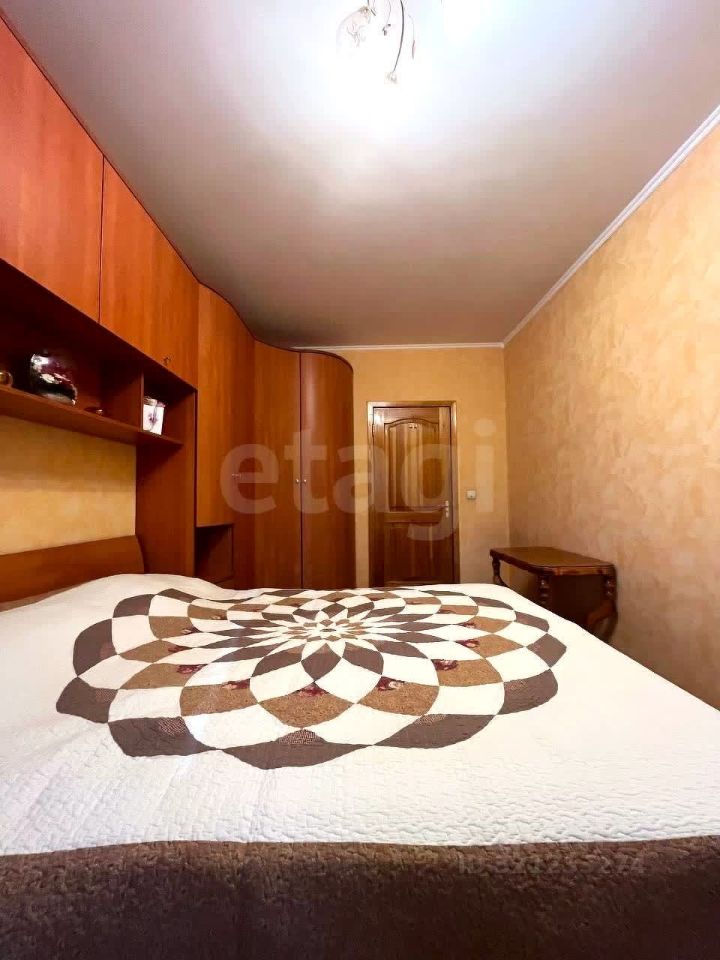 Продажа 4-комн квартиры на вторичном рынке Краснодонская улица, 24