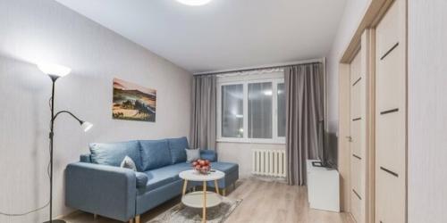 3-комн квартира улица Бурцева,  д. 24
