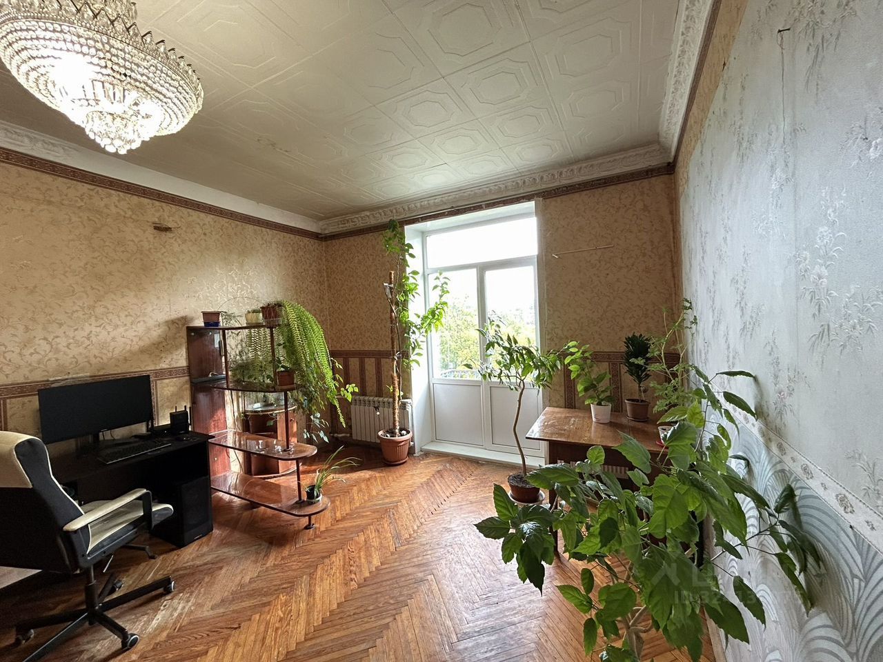 Продажа 3-комн квартиры на вторичном рынке пос. Металлострой, улица Максима Горького, 5/10