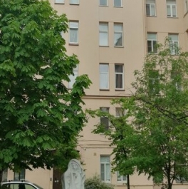 Продажа 3-комн квартиры на вторичном рынке Тверская улица,  д. 20