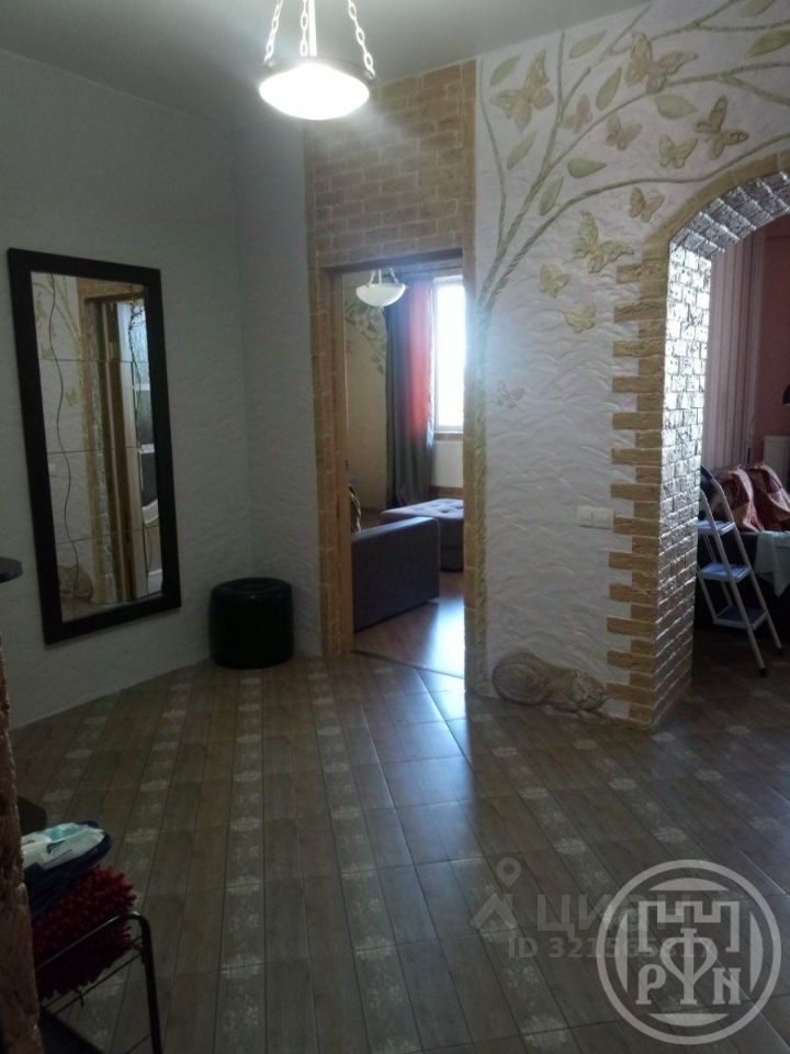 Продажа 1-комн квартиры на вторичном рынке Южный мкр, улица Доктора Сотникова, 15