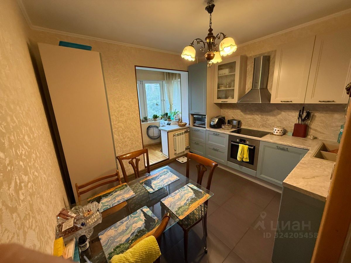 Продажа 3-комн квартиры на вторичном рынке улица Москворечье, 4к6