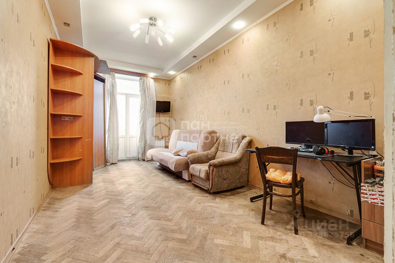 Продажа 4-комн квартиры на вторичном рынке Кузнецовская улица, 46