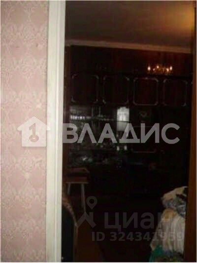 Продажа 1-комн квартиры на вторичном рынке Камышовая улица, 46К1