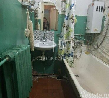 Продажа 4-комн квартиры на вторичном рынке переулок Гривцова