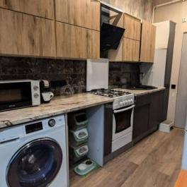 Продажа 3-комн квартиры на вторичном рынке ул Бронницкая,  д. 37