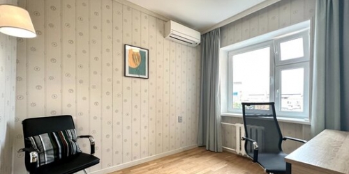 3-комн квартира улица Расковой,  д. 25