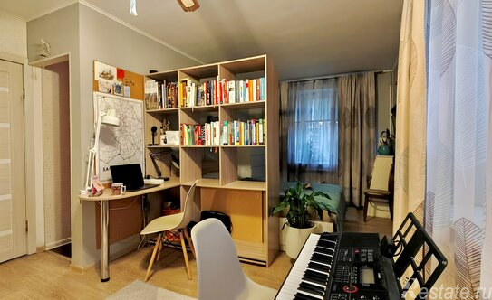 Продажа 1-комн квартиры на вторичном рынке Новаторов б-р,  д. 92