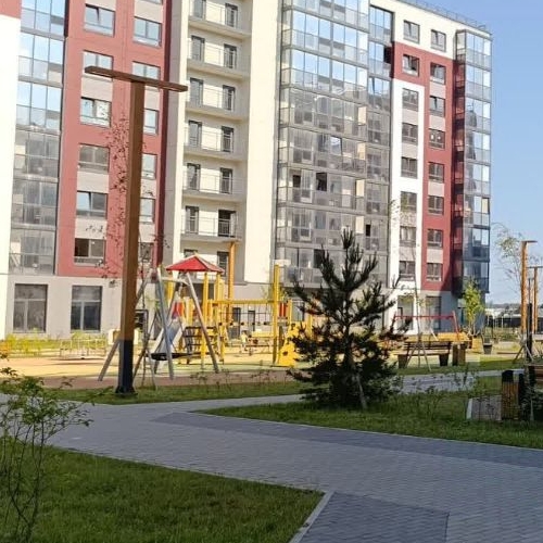 2-комн квартира пос. Янино-1, бульвар Цветной, 10к1