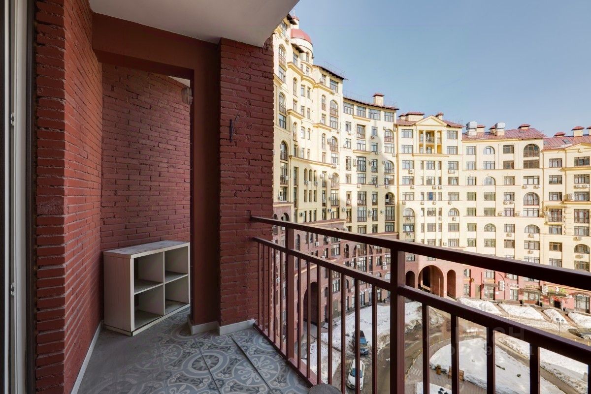 Продажа 3-комн квартиры на вторичном рынке улица Маршала Рыбалко, 2к4