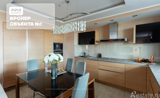 Продажа 4-комн квартиры на вторичном рынке Яхтенная ул,  д. 3,  к. 2