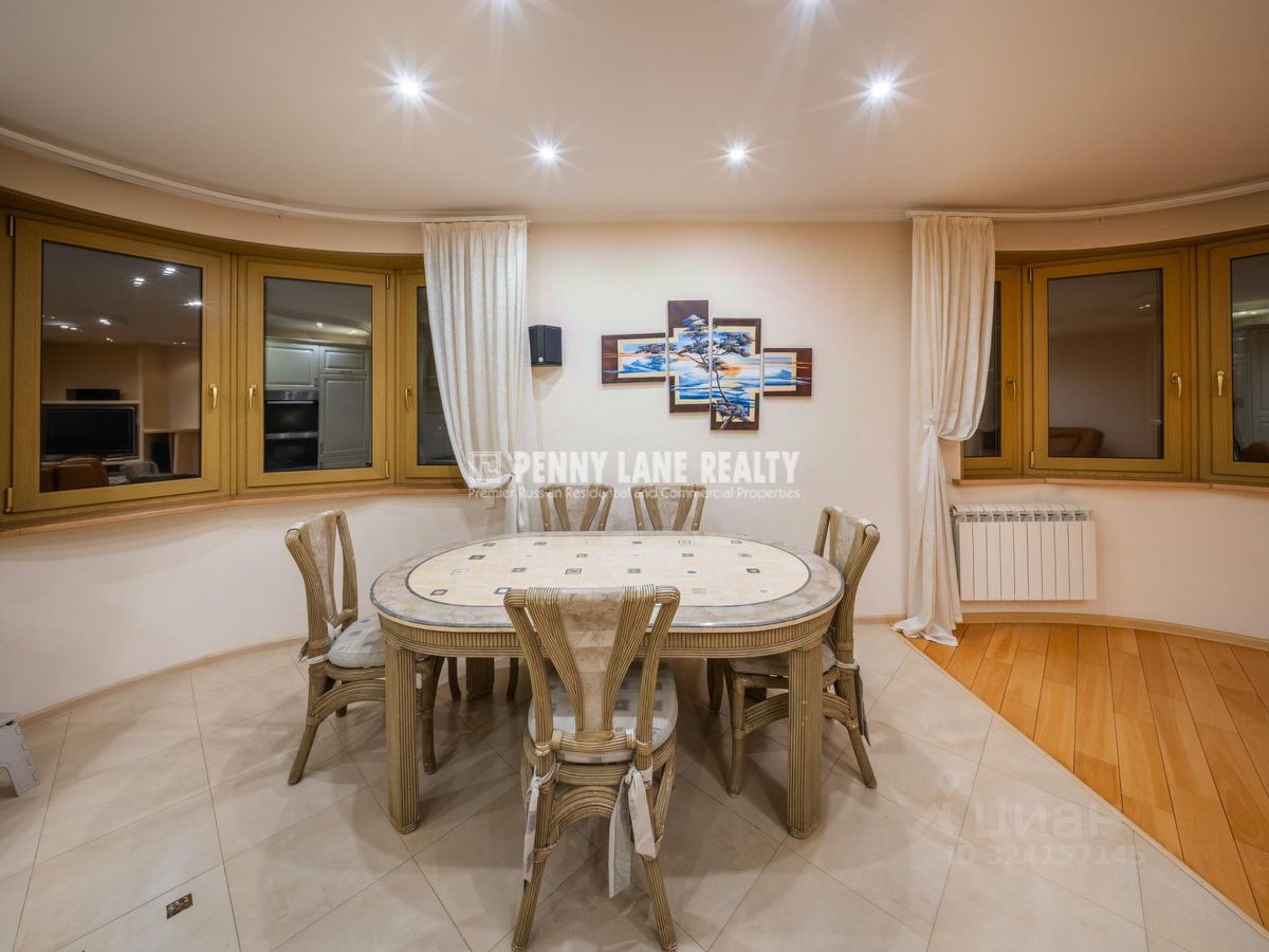 Аренда 3-комн квартиры на вторичном рынке Митинская улица, 10