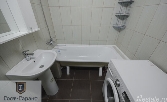 Продажа 1-комн квартиры на вторичном рынке Десна д,  д. 15