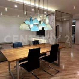 Продажа 3-комн квартиры на вторичном рынке Кудрово г, Строителей пр,  д. 6