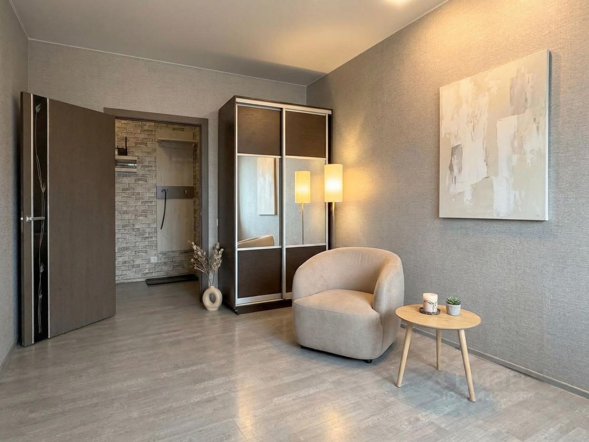 Продажа 1-комн квартиры на вторичном рынке проспект Маршала Блюхера, 7к3