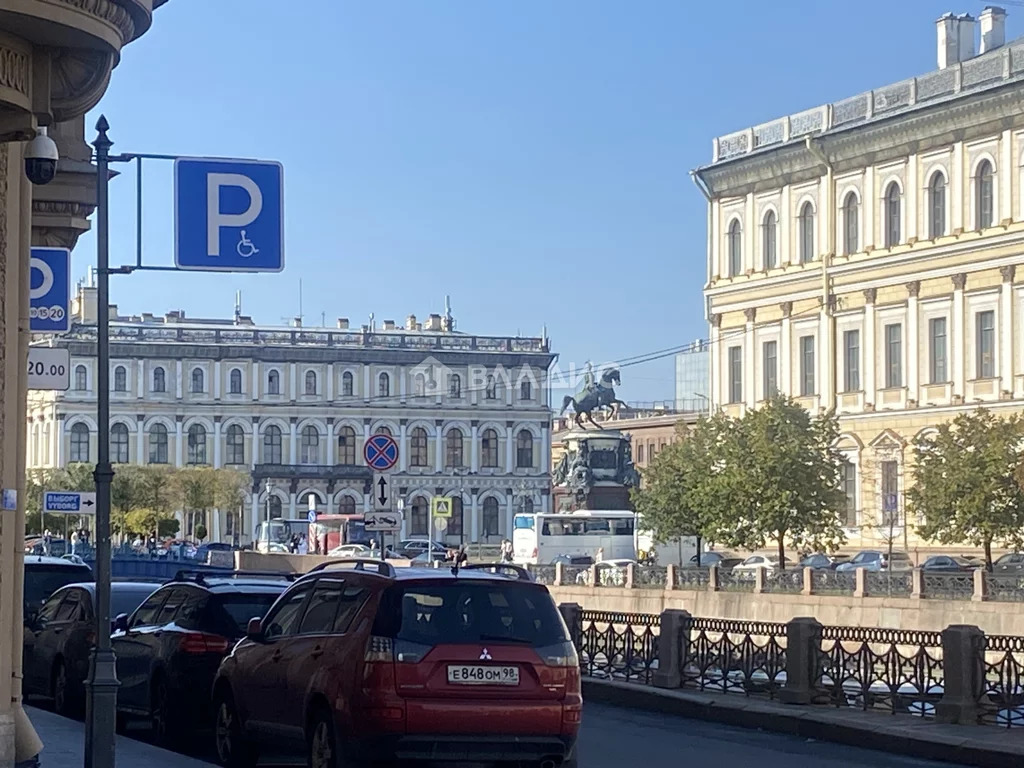 Продажа 3-комн квартиры на вторичном рынке Гривцова пер.,  д. 3