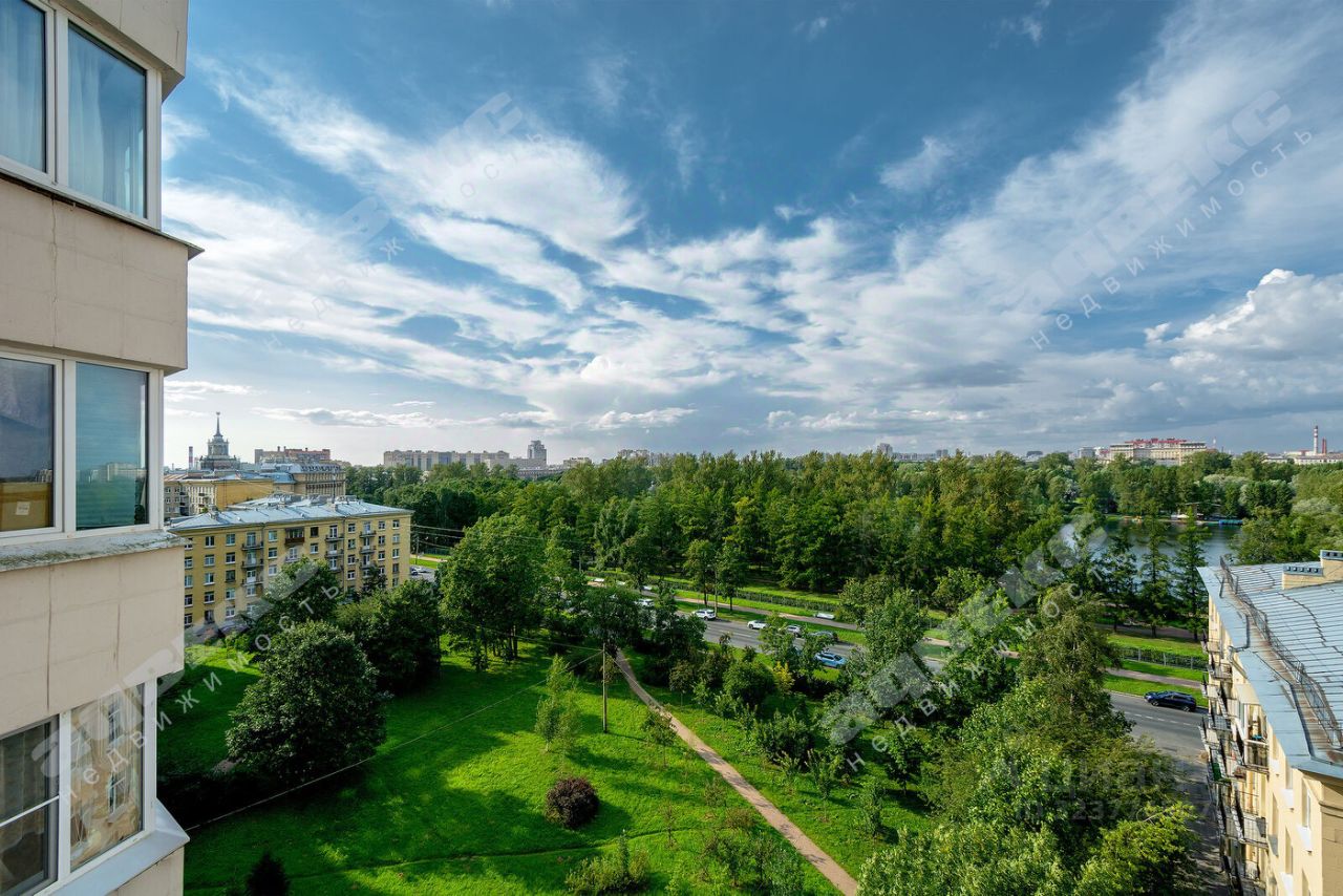 Продажа 3-комн квартиры на вторичном рынке Бассейная улица, 53