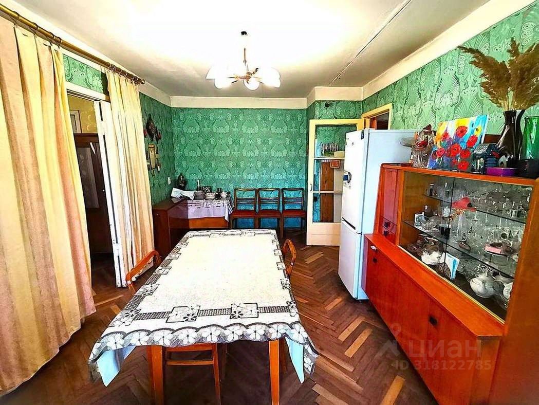 Продажа 2-комн квартиры на вторичном рынке пос. Песочный, Ленинградская улица, 70к1