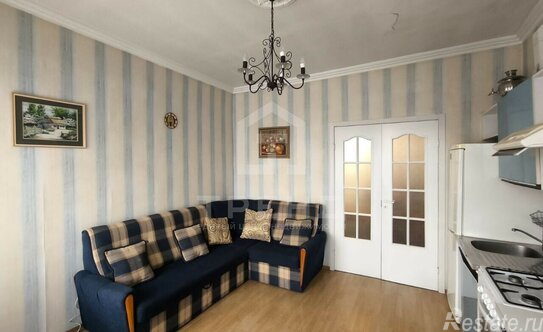 Продажа 2-комн квартиры на вторичном рынке улица Стахановцев,  д. 4