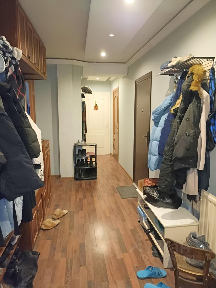 Продажа 6-комн квартиры на вторичном рынке проспект Художников, 22К2