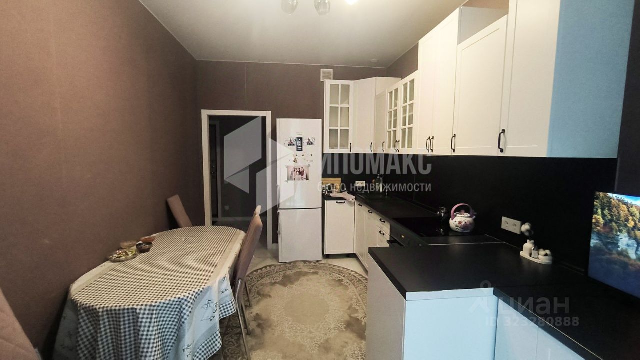 Продажа 2-комн квартиры на вторичном рынке Апрелевка, улица Жасминовая, 4