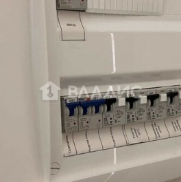 Продажа 3-комн квартиры на вторичном рынке проезд Шокальского,  д. 28А к1