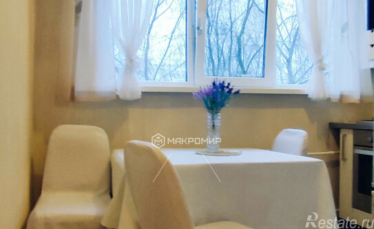 Аренда 2-комн квартиры на вторичном рынке Наличная улица,  д. 34