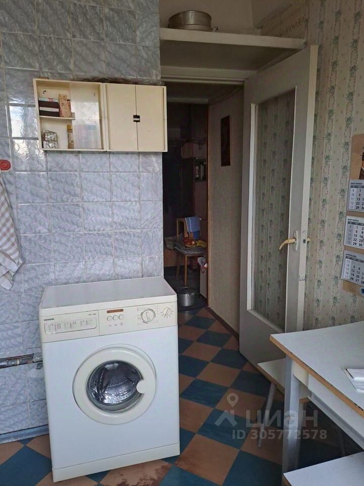 Продажа 3-комн квартиры на вторичном рынке улица Есенина, 36К1