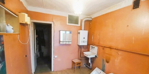 2-комн квартира ул Чекистов,  д. 42