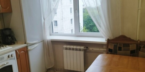 2-комн квартира улица Петра Романова,  д. 5